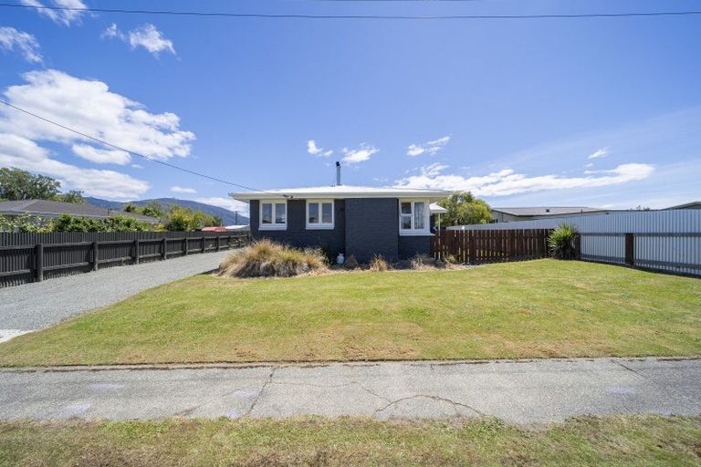 Photo of property in 33 Moana Crescent, Te Anau, 9600