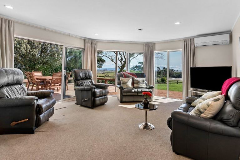 Photo of property in 63 Whatapaka Road, Karaka, Papakura, 2580