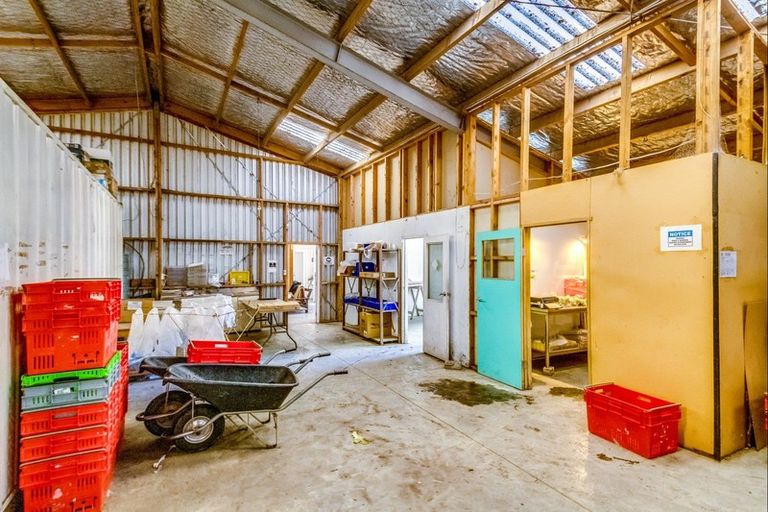 Photo of property in 11 Kauru Road, Waipatu, Hastings, 4172