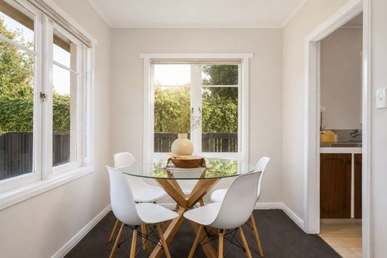 Photo of property in 102 Williams Street, Cambridge, 3434