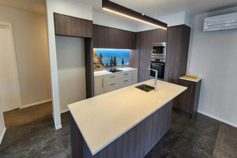 Photo of property in 12 Broadmore Street, Vogeltown, New Plymouth, 4310