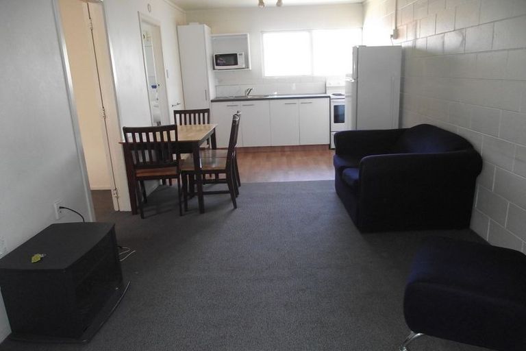 Photo of property in 9/3 Tralee Place, Hillcrest, Hamilton, 3216