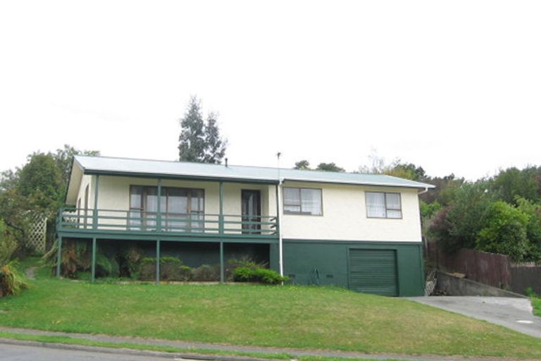 Photo of property in 114 Norana Road, Timberlea, Upper Hutt, 5018