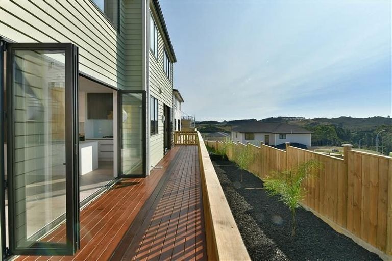 Photo of property in 243 West Hoe Heights, Orewa, 0931