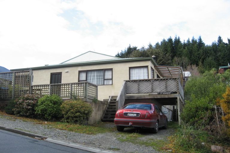 Photo of property in 243 Fernhill Road, Sunshine Bay, Queenstown, 9300