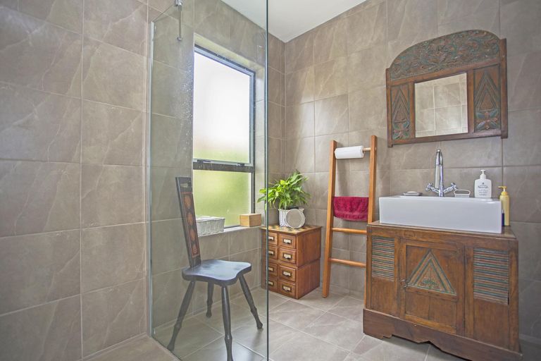 Photo of property in 10a Wharfe Street, South Hill, Oamaru, 9400