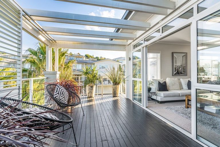 Photo of property in 90 Landmark Terrace, Orewa, 0931