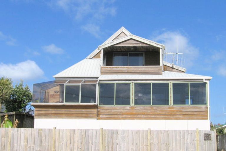 Photo of property in 952 Papamoa Beach Road, Papamoa Beach, Papamoa, 3118