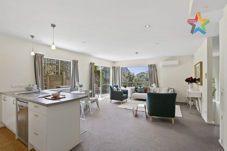 Photo of property in 111 Allington Road, Karori, Wellington, 6012