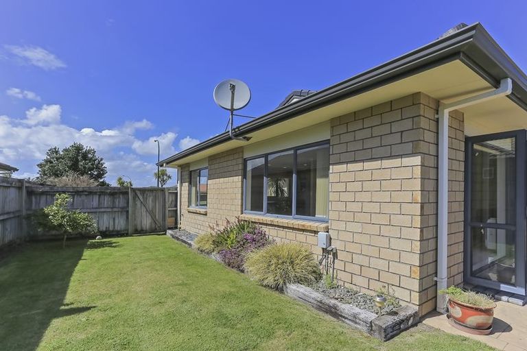 Photo of property in 24 Sarah Place, Papamoa Beach, Papamoa, 3118