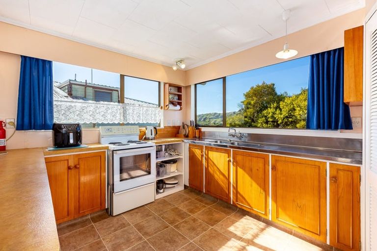 Photo of property in 8 Tregony Place, Camborne, Porirua, 5026