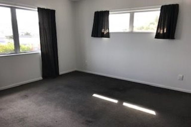 Photo of property in 53 Sheridan Terrace, Johnsonville, Wellington, 6037