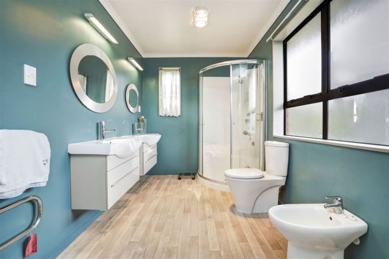 Photo of property in 2 Vista Terrace, Hillcrest, Hamilton, 3216