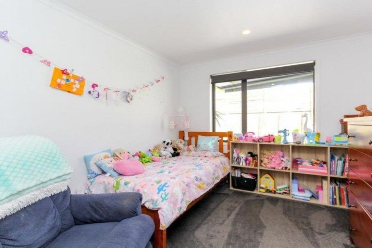 Photo of property in 18 Rotokare Crescent, Whalers Gate, New Plymouth, 4310