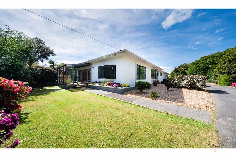 Photo of property in 1 James Street, Waimate, 7980