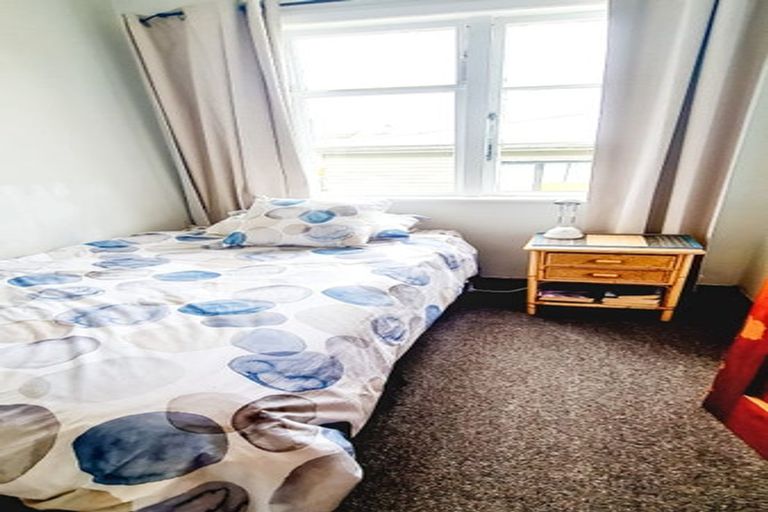 Photo of property in 23 Osborne Street, Riverton/aparima, Riverton, 9822