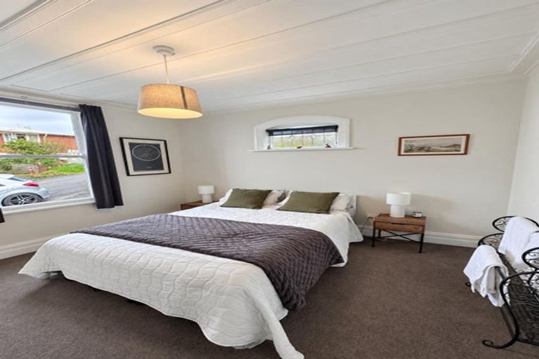 Photo of property in 1 Robinson Street, Lookout Point, Dunedin, 9011