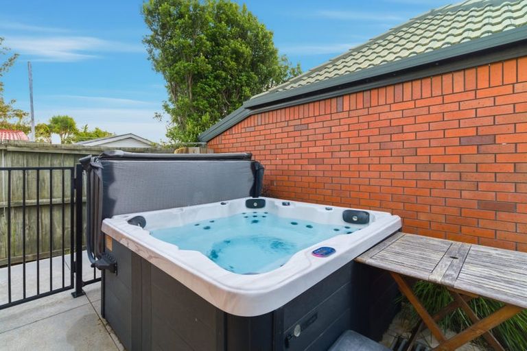 Photo of property in 2 Barossa Lane, Hoon Hay, Christchurch, 8025