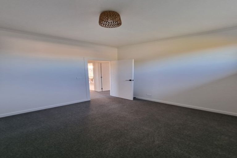 Photo of property in 55 Parris Street, Waitara, 4320