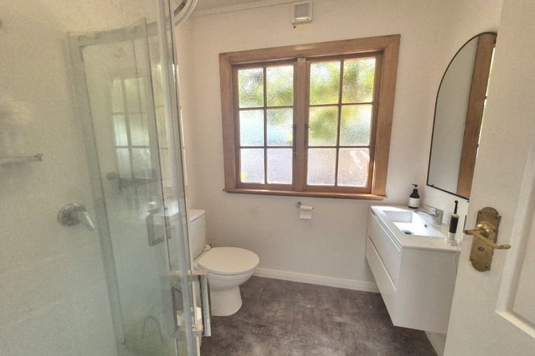 Photo of property in 403 Muritai Road, Eastbourne, Lower Hutt, 5013