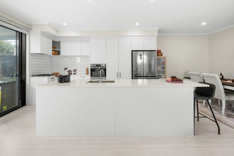 Photo of property in 21 Grey Warbler Road, Hobsonville, Auckland, 0616