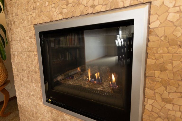 Photo of property in 9 Delta Place, Milson, Palmerston North, 4414