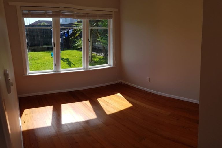 Photo of property in 6a Kelsey Crescent, Hillsborough, Auckland, 1042