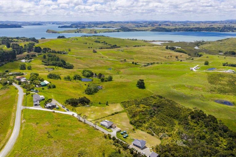 Photo of property in 65b Otara Road, Kaiwaka, 0573