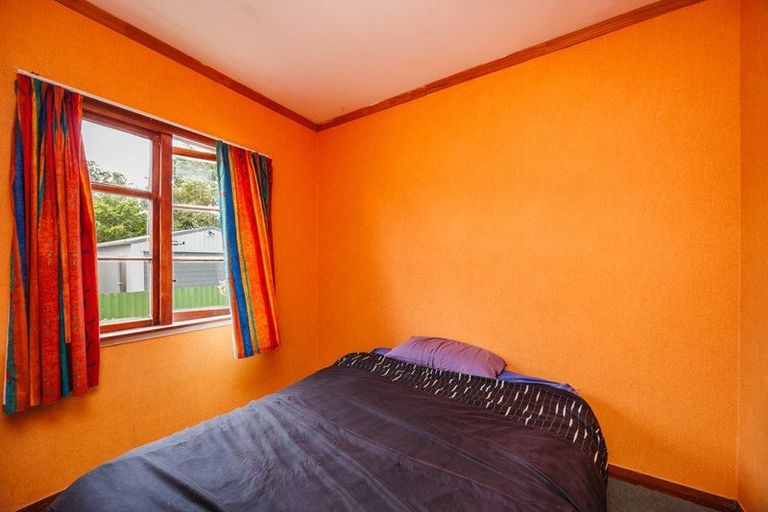 Photo of property in 2 Hobson Place, Takaro, Palmerston North, 4412