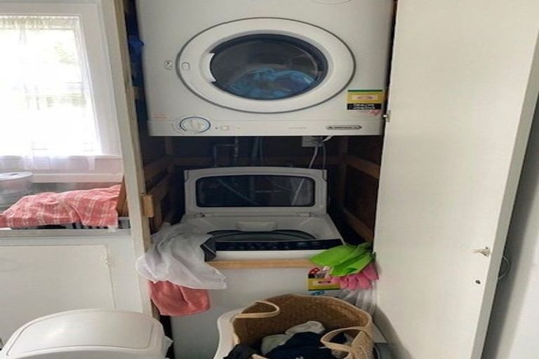 Photo of property in 56 Dimock Street, Titahi Bay, Porirua, 5022