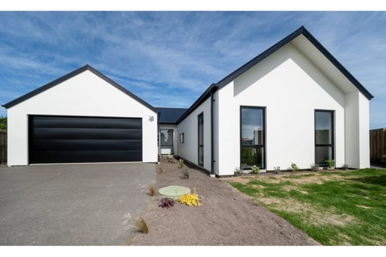 Photo of property in 11 Brancion Street, Halswell, Christchurch, 8025