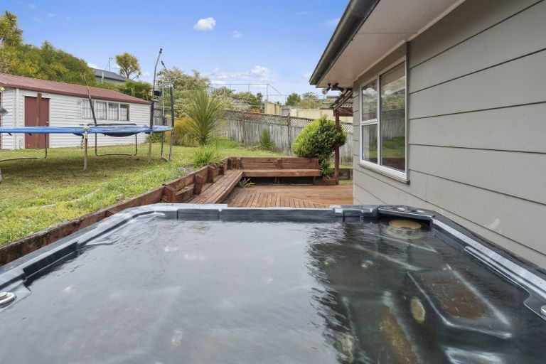 Photo of property in 34 Flaxdale Street, Birkdale, Auckland, 0626