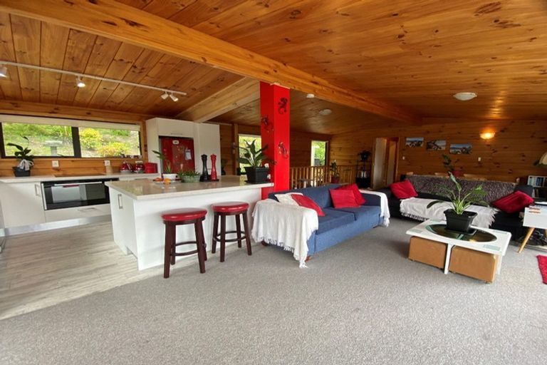 Photo of property in 9a Finlay Grove, Waikawa, Picton, 7220