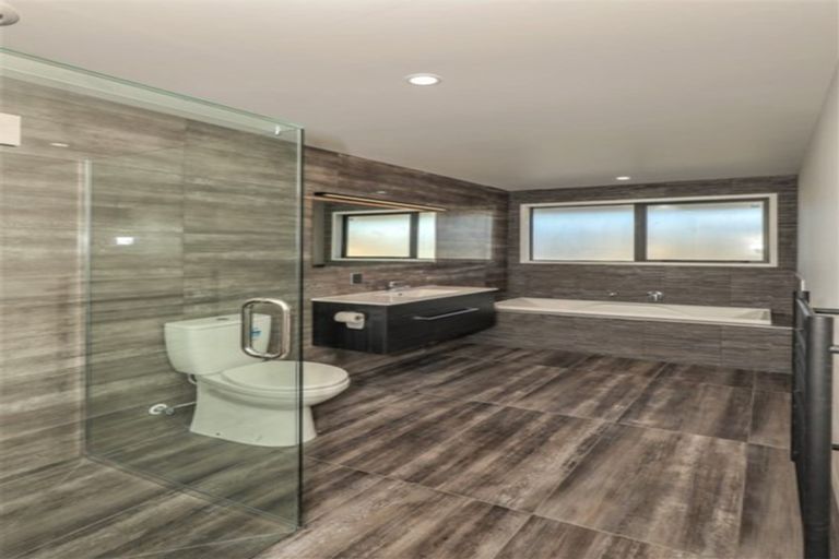 Photo of property in 17 Ribbonwood Close, Te Kauwhata, 3710