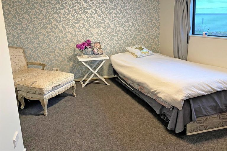 Photo of property in 11 Burns Street, Owaka, 9535