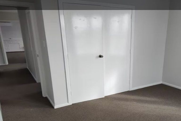 Photo of property in 54 Hepburn Road, Glendene, Auckland, 0602