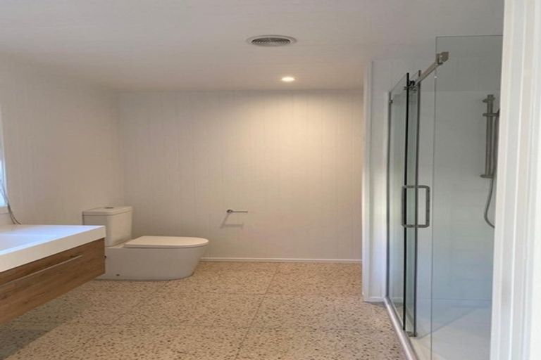 Photo of property in 2/19 Craig Road, Milford, Auckland, 0620