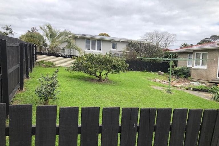 Photo of property in 22 Matipo Road, Te Atatu Peninsula, Auckland, 0610