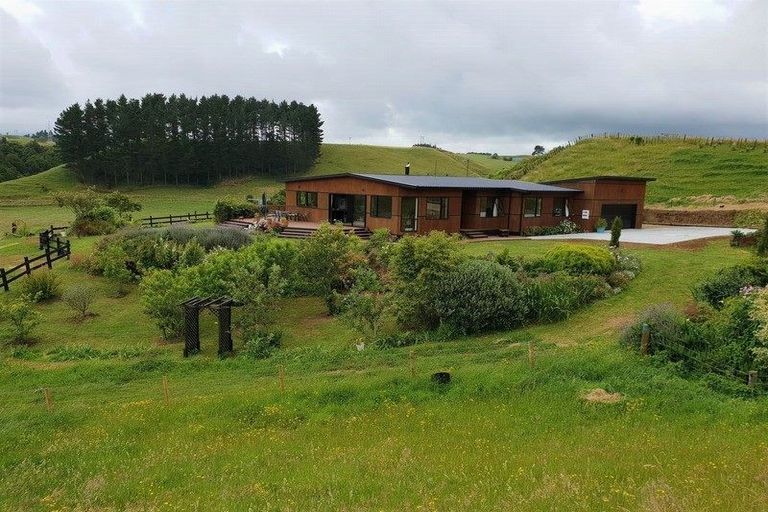 Photo of property in 63a Saxton Road, Upper Vogeltown, New Plymouth, 4371