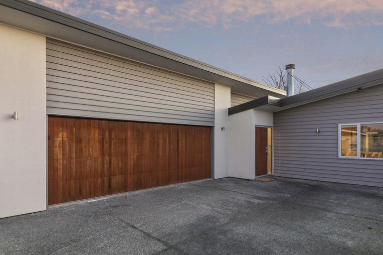 Photo of property in 37 Sherborne Street, St Albans, Christchurch, 8014