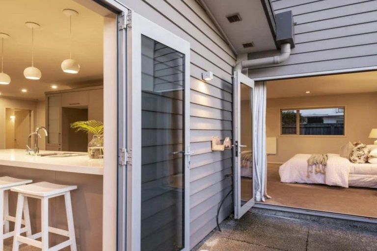 Photo of property in 37 Sherborne Street, St Albans, Christchurch, 8014