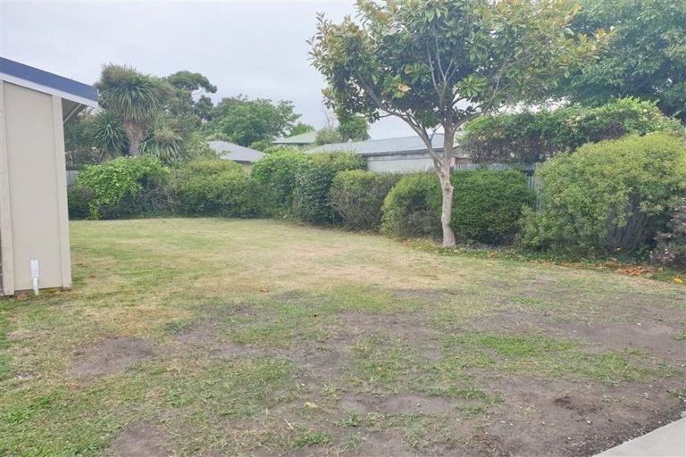 Photo of property in 22 Wilton Crescent, Bishopdale, Christchurch, 8053