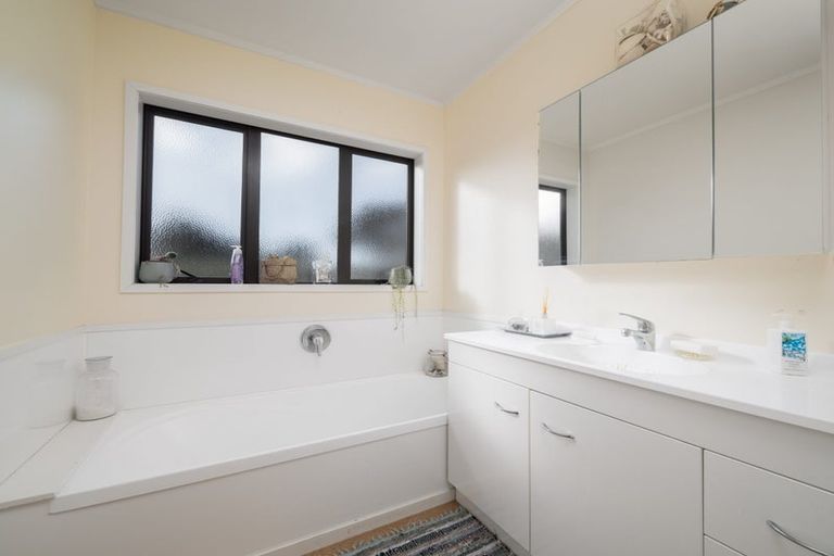 Photo of property in 49 Mckenzie Road, Te Ti Mangonui, Kerikeri, 0294