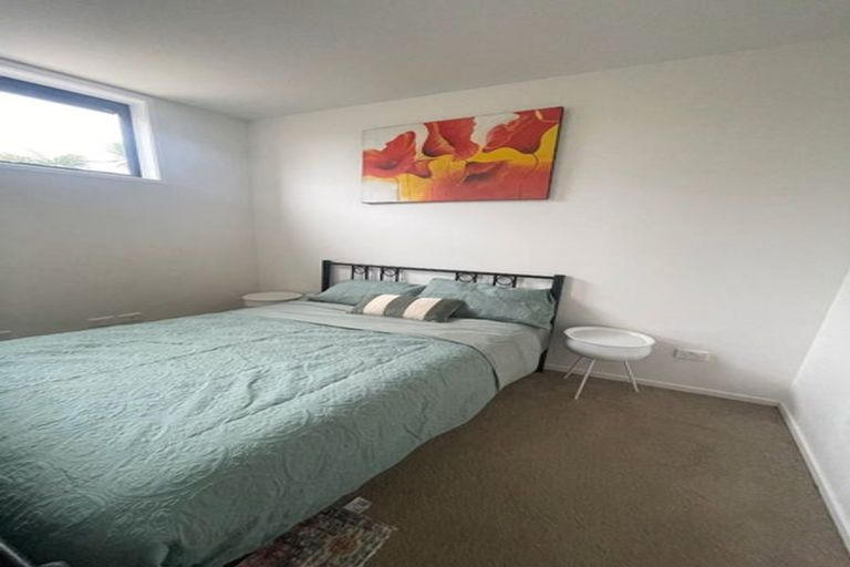 Photo of property in 14 Rara Lane, Manukau, Auckland, 2104