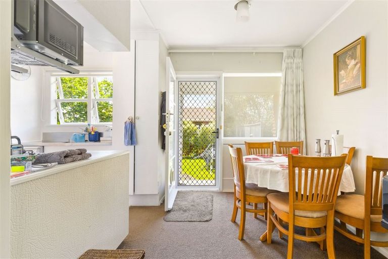 Photo of property in 4/114 Lynwood Road, New Lynn, Auckland, 0600