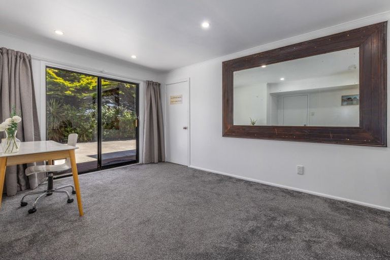 Photo of property in 16 Whyte Street, Paraparaumu Beach, Paraparaumu, 5032
