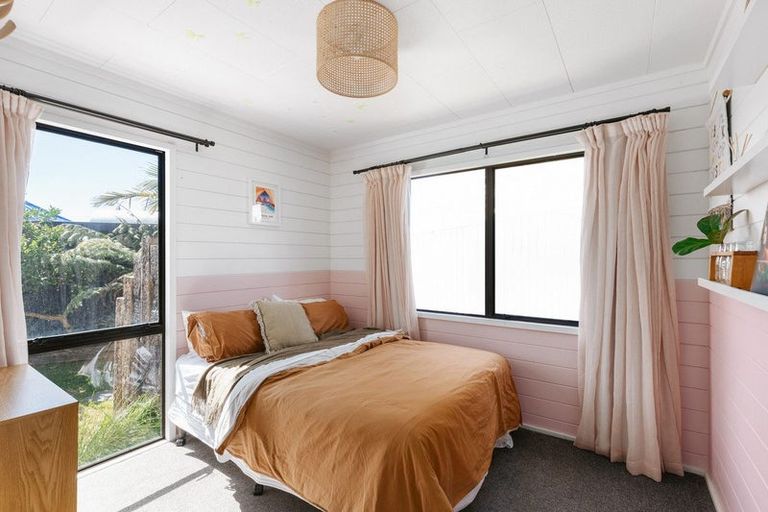 Photo of property in 11 Barbara Grove, Papamoa Beach, Papamoa, 3118