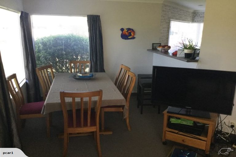 Photo of property in 19 Kensington Drive, Taradale, Napier, 4112