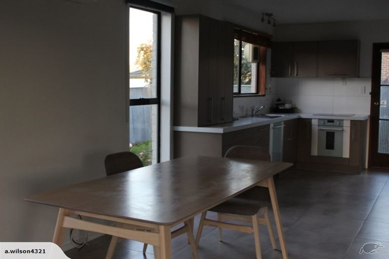 Photo of property in 2/30 Wyatt Place, Russley, Christchurch, 8042