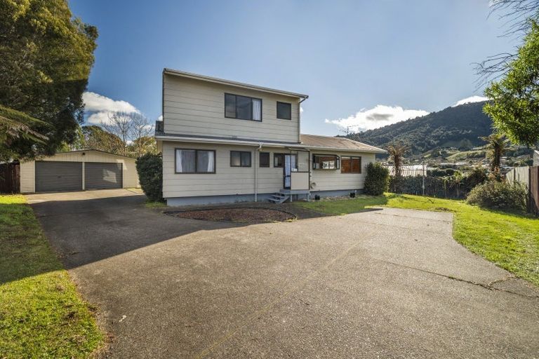 Photo of property in 10 Amber Place, Pukehangi, Rotorua, 3015